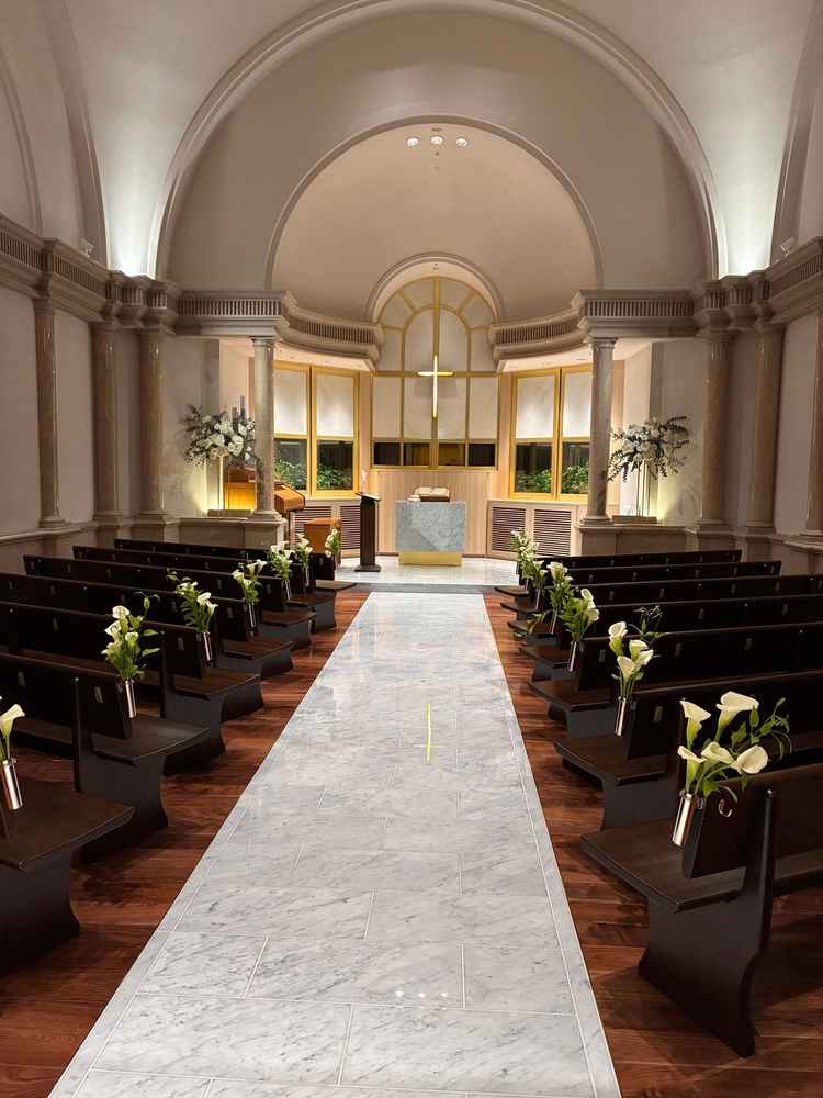 リニューアルしたばかりのチャペル