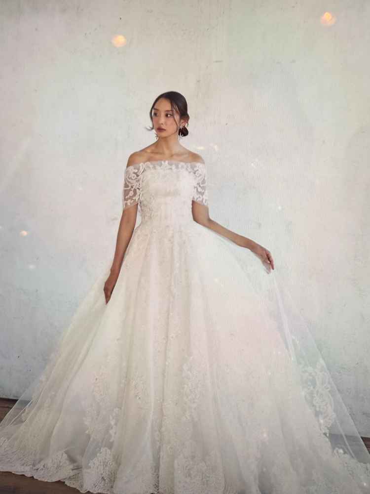 ウエディングドレス