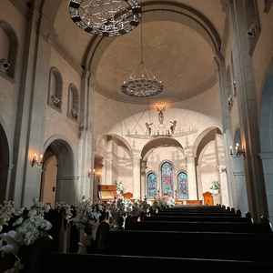 音楽と照明を実際につけていただきましたが、雰囲気に圧倒されて涙が出てしまいました。