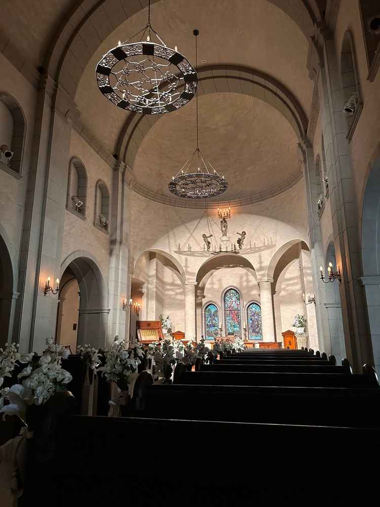 音楽と照明を実際につけていただきましたが、雰囲気に圧倒されて涙が出てしまいました。