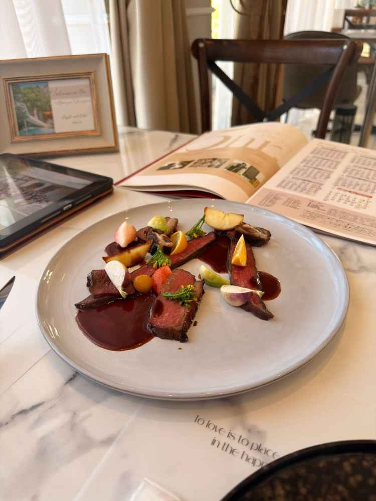 当日と焼き加減が違うとのことでしたが、少し冷たかったです。オープンキッチンに期待かなと感じました。