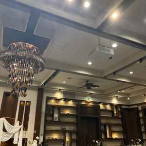 実際の披露宴開始前の披露宴会場を見学させていただきました！（まだリニューアル前です。）