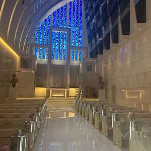 客席側から見たチャペル