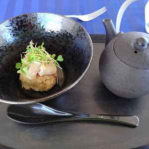 料理がとにかく素晴らしい！前菜からメインも文句のつけ所がなくとくに圧巻したのがお茶漬けです！！
