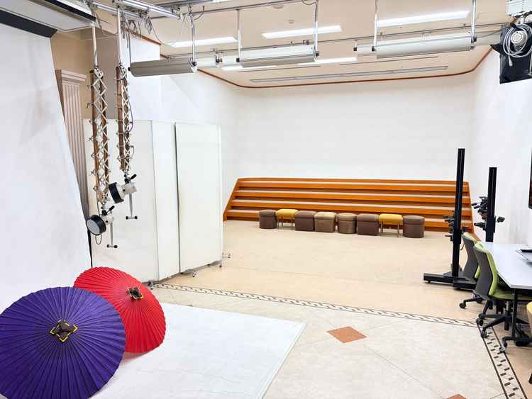 式場の中にスタジオがあり、親族集合写真も撮れます