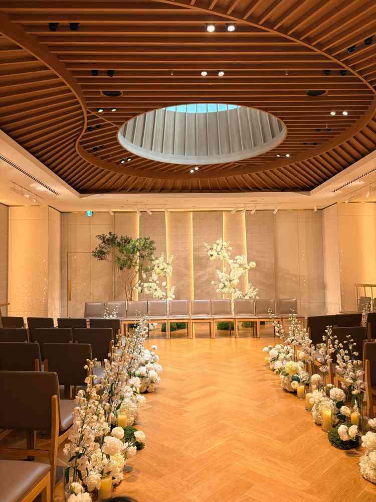 チャペル。思ったよりも小さかったですがおしゃれでした。