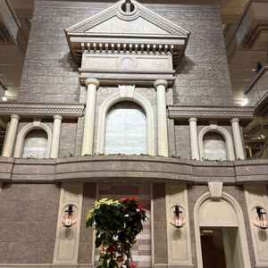 ロビーで結婚式を挙げる場合のチャペル