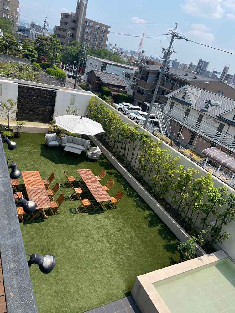 グリーンで見晴らしも最高。ガーデンでの自由度も高そうだと感じました。