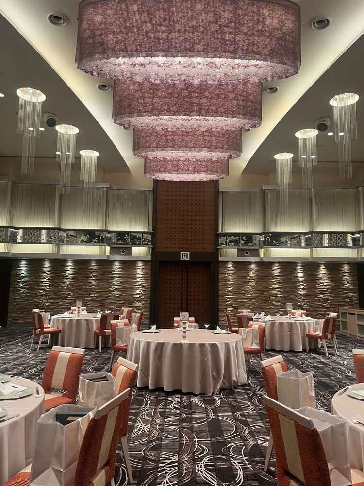 太陽をイメージした方の披露宴会場