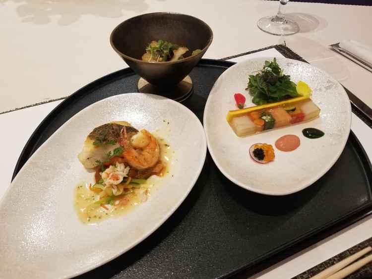 試食会のハーフコース料理。どれも本格的でとても美味しかった。