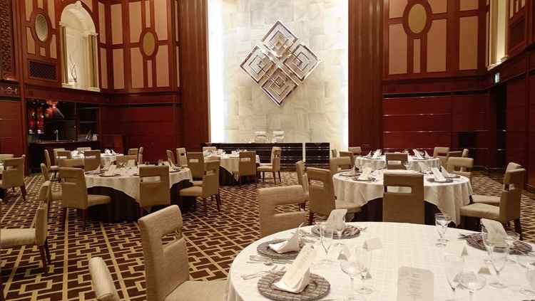 食事の会場のうちの一つ。落ち着いていて、上品だと思った。