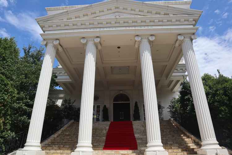 階段から降りてきた時に好きな曲をかけていただき、気分が上がりました笑