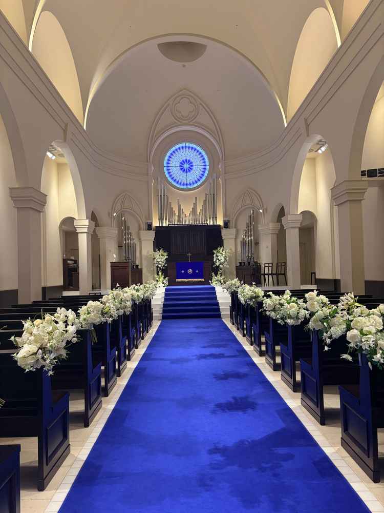 素敵な青のバージンロード