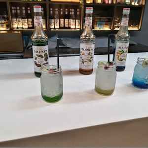 待合室のドリンク。甘くて美味しくて種類豊富。