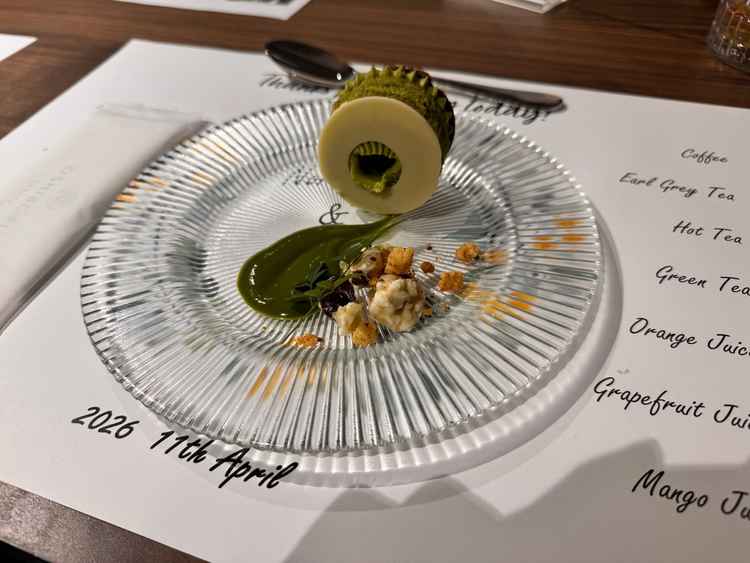 デザートもとても綺麗でした