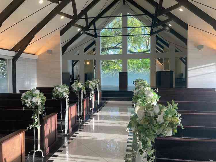 チャペルの写真です。天気に左右されないそうです。