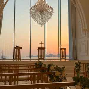 ゲスト目線で見てもチャペルから見える景色はとても素敵でした。どこから見ても美しいチャペルでした。