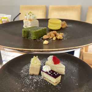 デザートは見た目も美しく、味わいも繊細で最後まで満足感のある内容だった。