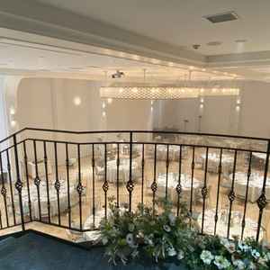 階段から見渡した披露宴会場