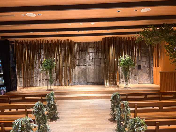 チャペルの雰囲気がとても良く、見惚れてしまいました。