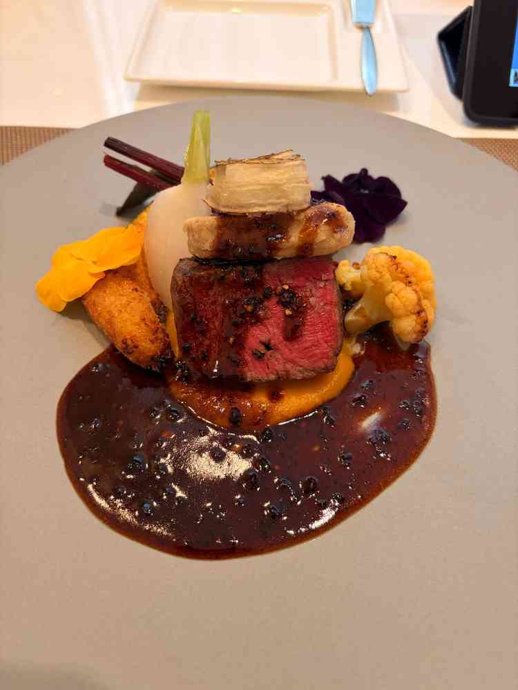 1番高いコースのお肉です。今までで1番柔らかいお肉でした。