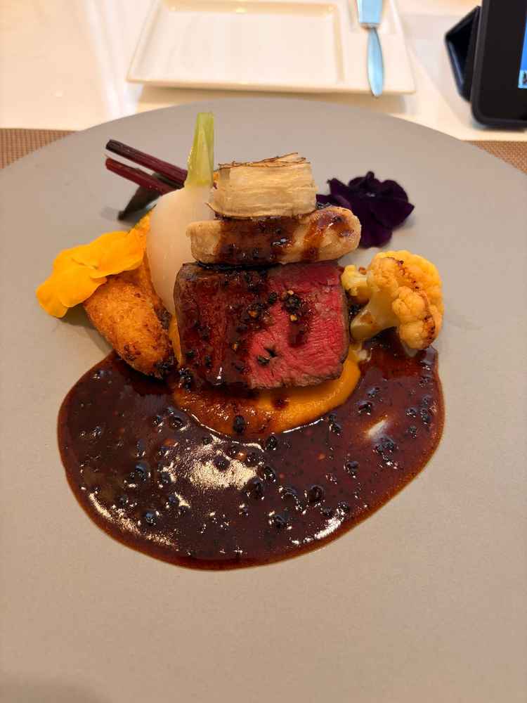 1番高いコースのお肉です。今までで1番柔らかいお肉でした。