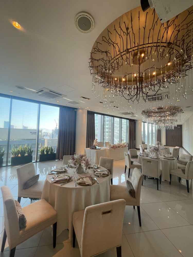 披露宴会場。いい意味でこじんまりしており、自分たちのサイズ感にあっていた。