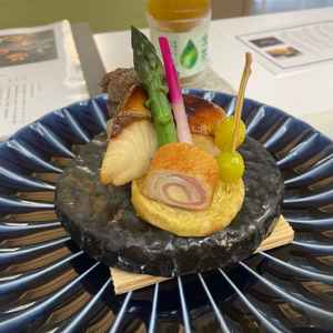お肉と野菜が常にあたたかく食べられるよう工夫されていたのがとてもよかったです。