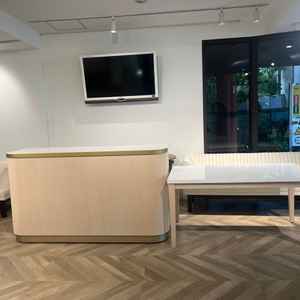 別館では、ウェルカムスペースが広く自由度が高い。