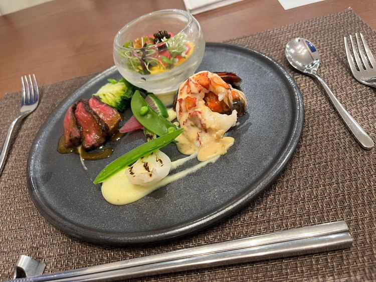 試食です。お野菜も含めて全て本当に美味しかったです。