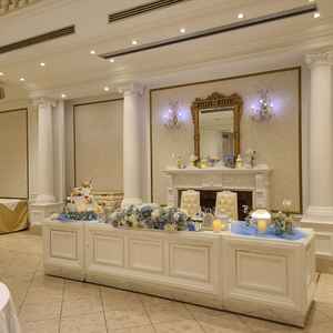 披露宴会場の高砂写真