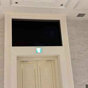 チャペル内にモニターがあり、とても新鮮でした。