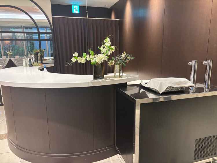 ウェルカムスペースに、生ビールサーバーが用意されていた。ドリンク内容をグレードアップすれば提供可能。