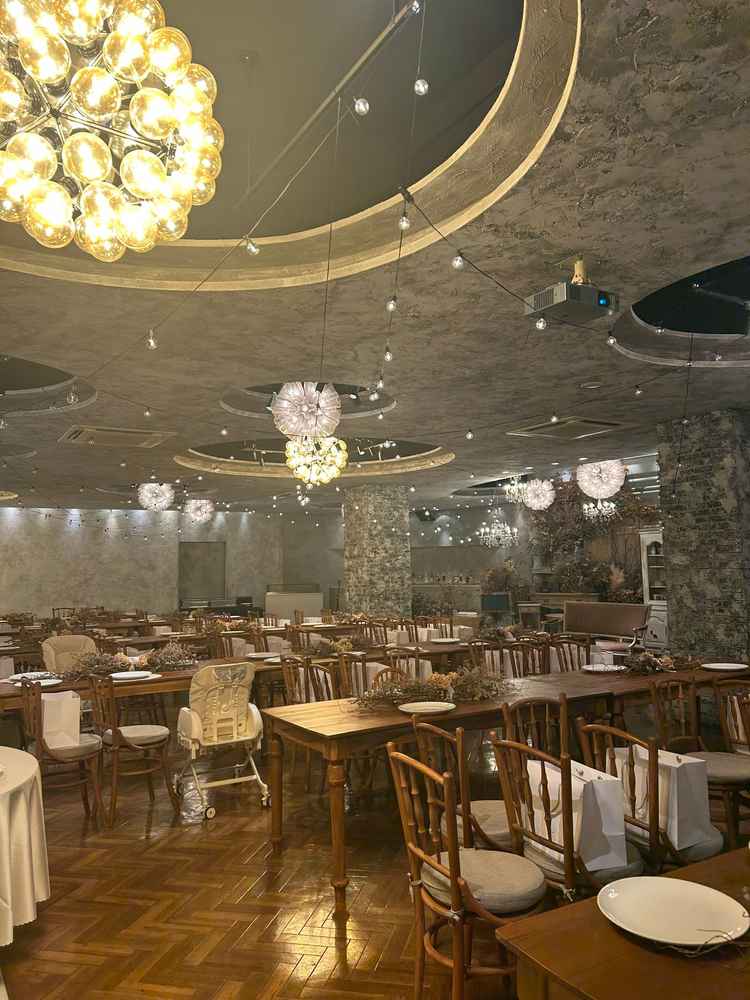 落ち着いた雰囲気で、上品さのある会場が素敵でした。想像していたより広くとても素敵でした。