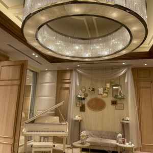 披露宴会場の前にもうひとつ部屋があり、可愛い空間で会場と勘違いする程だった。写真映もする素敵だった