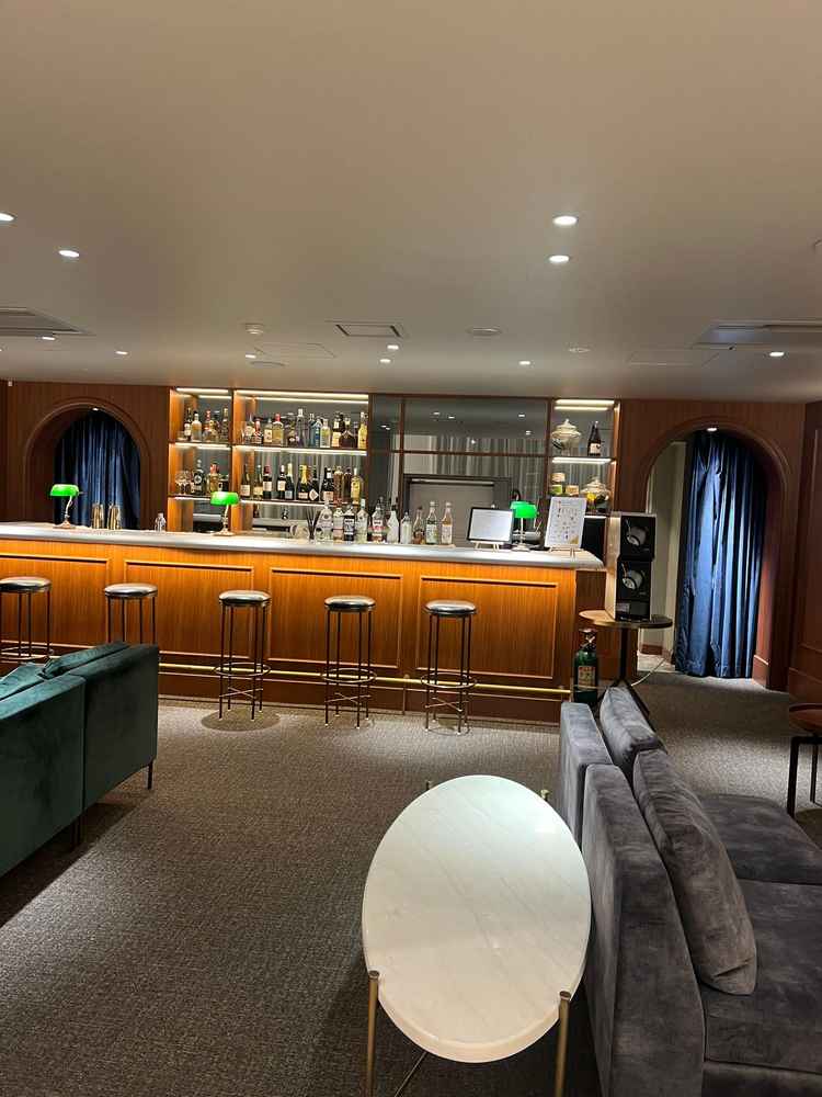 バーの部分は雰囲気が変わりおしゃれでした。