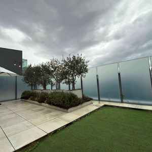 小規模披露宴会場に併設してある開放感あるテラスでした。