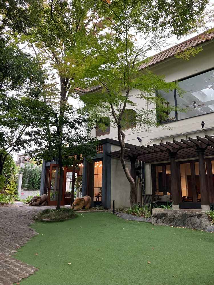 最大で1日4施行とのことでしたが、ゲストが被らないよう配慮されておりプライベート空間もある印象です。