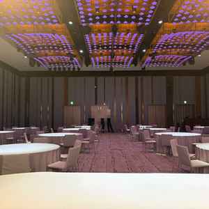 人数多めの大きめの会場も見せてもらいました。