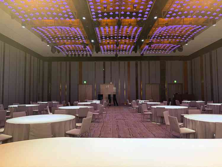 人数多めの大きめの会場も見せてもらいました。