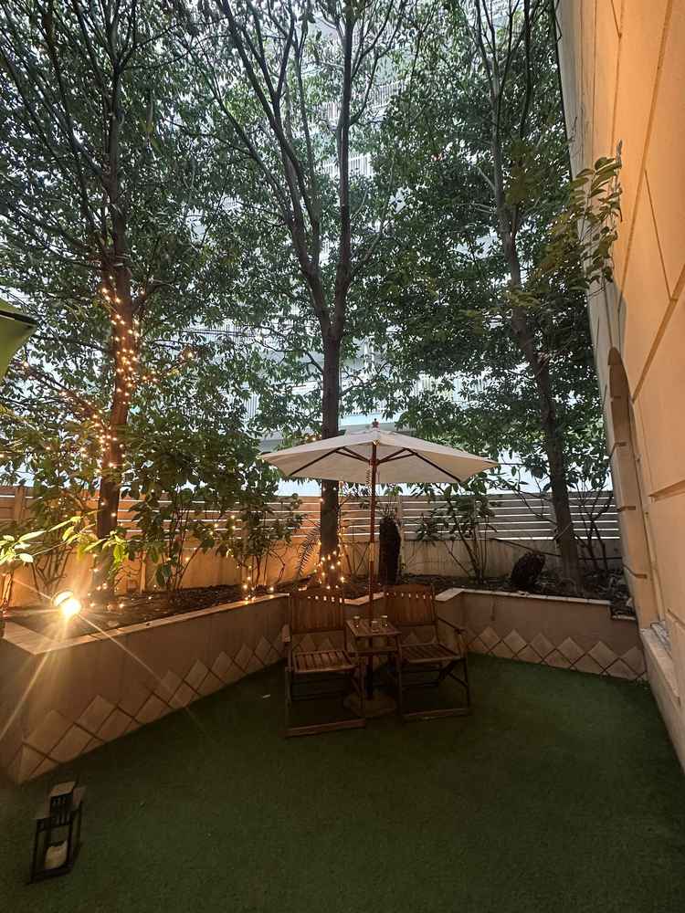 ガーデンに緑が多く、狭いながらも開放感がありました。