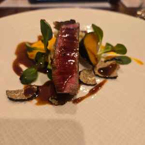 試食もあり、シェフが回って好みのソースをかけてくださった