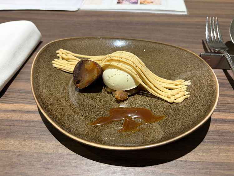 デザートを試食させていただきました。