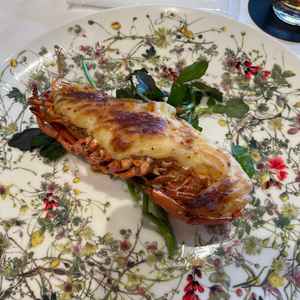 魚料理　美味しかったが、少し食べにくい