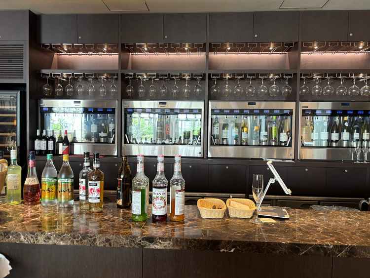 会場のバーカン