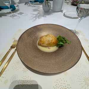 試食のお魚のパイ包み。白ワインを使ったソースが芳醇でバターの風味があり、美味しかったです。