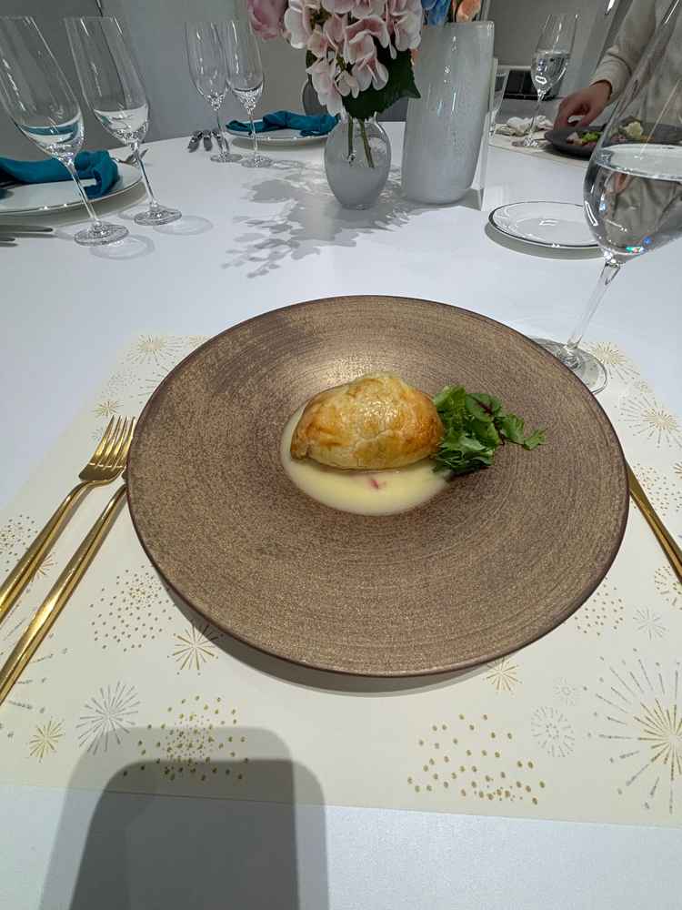 試食のお魚のパイ包み。白ワインを使ったソースが芳醇でバターの風味があり、美味しかったです。