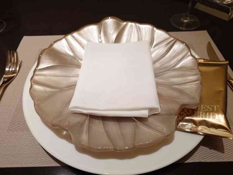 食器や宴会場の家具なども上品かつ可愛い雰囲気だった