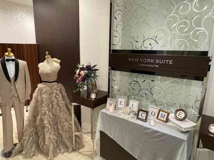 エレベーターを降りてすぐ目に留まる位置にあるウェルカムボード