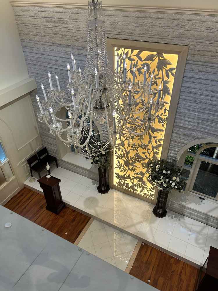 披露宴会場から見下ろしたチャペル